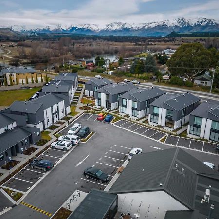 Wanaka Riverside Townhouse Retreat Albert Town Exterior photo